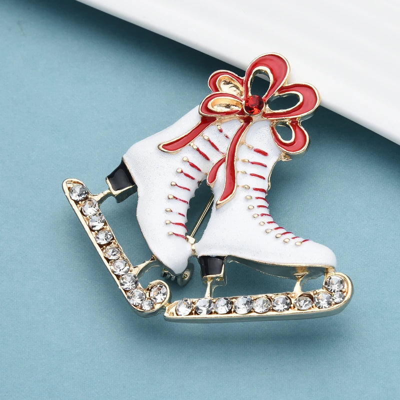 Broche Kerst | Witte schaats broche voor sportieve stijl en flair