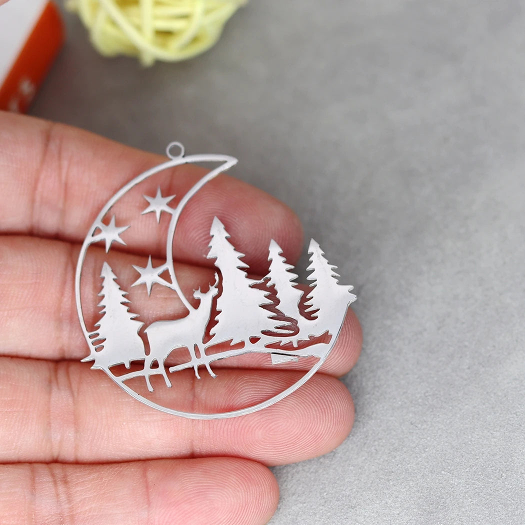 Kerst hangers sneeuwvlok rendier, bel, Kerstboom, Kerstman en meer – vele varianten - 3 stuks