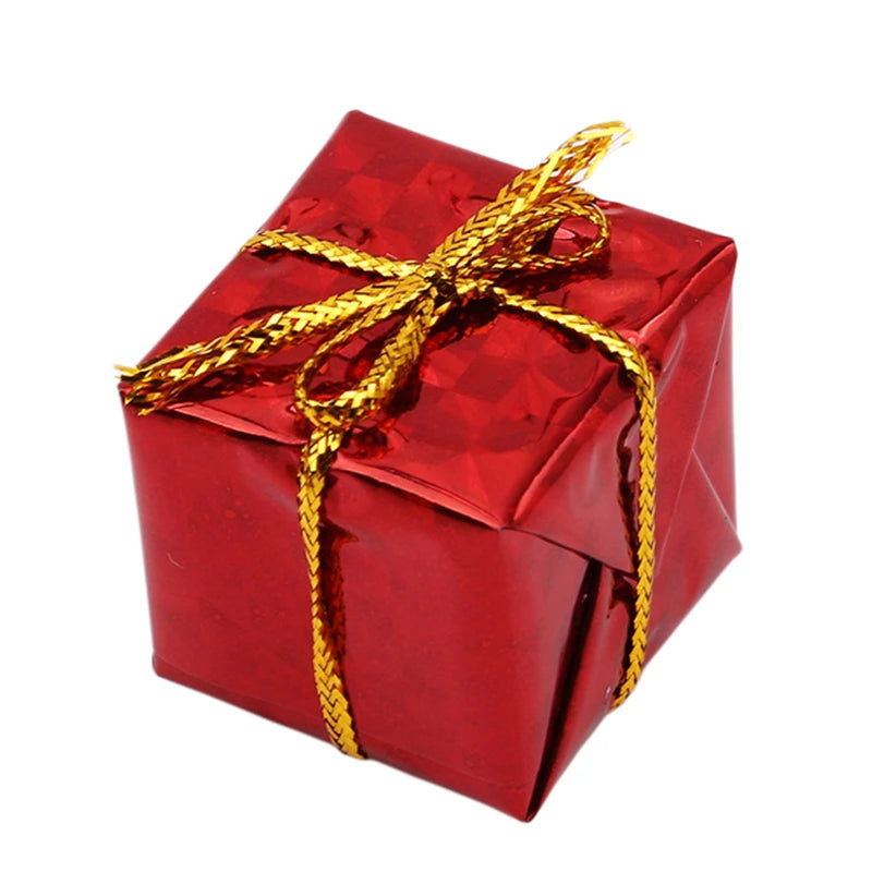 Kersthanger Set van 12 Mini Cadeaudoosjes in Verschillende Kleuren