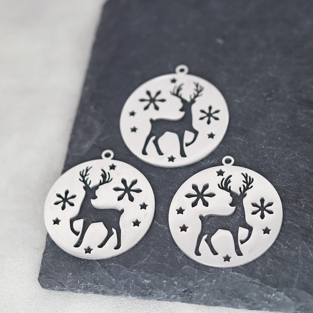 Kerst hangers sneeuwvlok rendier, bel, Kerstboom, Kerstman en meer – vele varianten - 3 stuks