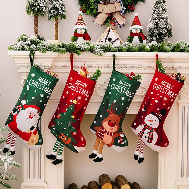 Kerstsok grote cadeausok met kerstman en sneeuwpop decoratie