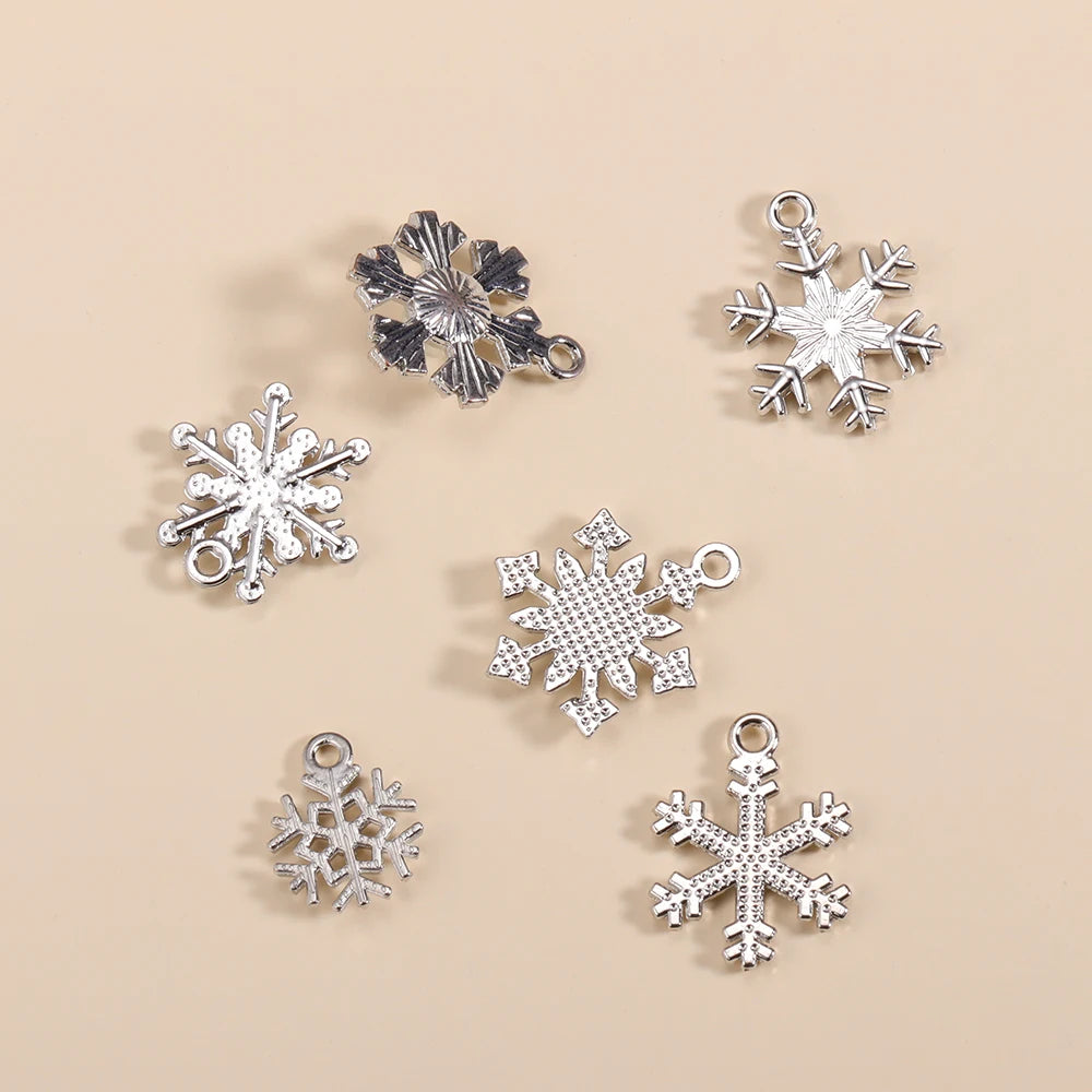 Kerst hanger sneeuwvlok charme met parel en zirkonia – 10 stuks - diverse kleuren en opties