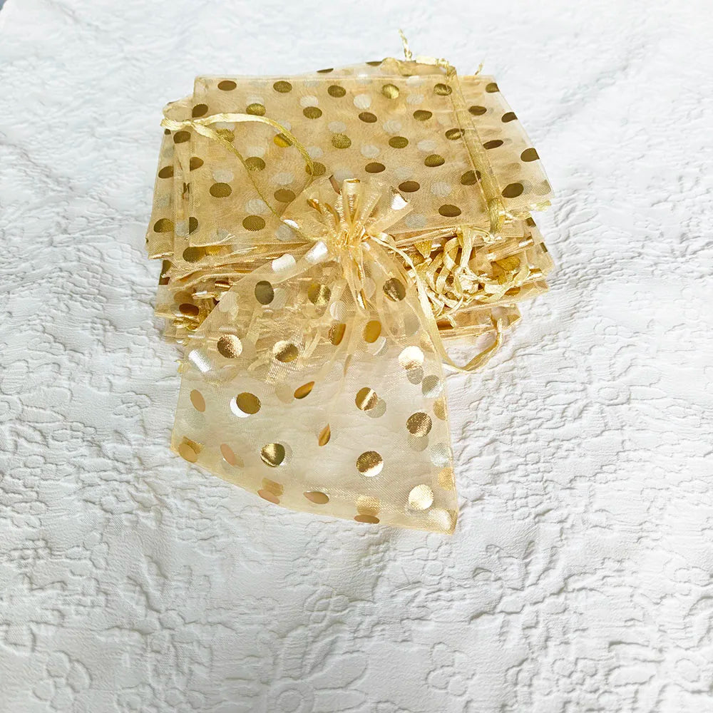 Kerst cadeau verpakking organza zakjes goud met stippen voor sieraden en snoep