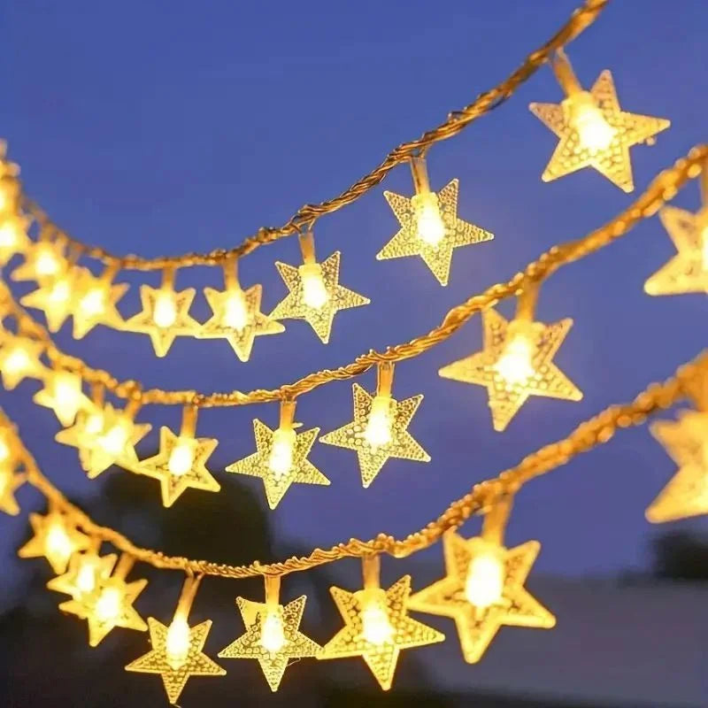 Verlichte Kerst slinger met sterren – kleurrijk snoer op batterijen