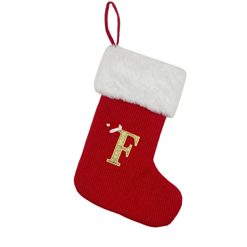 Kerstsokken alfabet breiwerk als kerstboomornament en decoratie