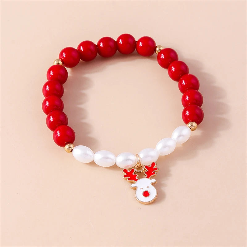 Kerst armband met kralen, rendier en kerstboom bedels voor dames