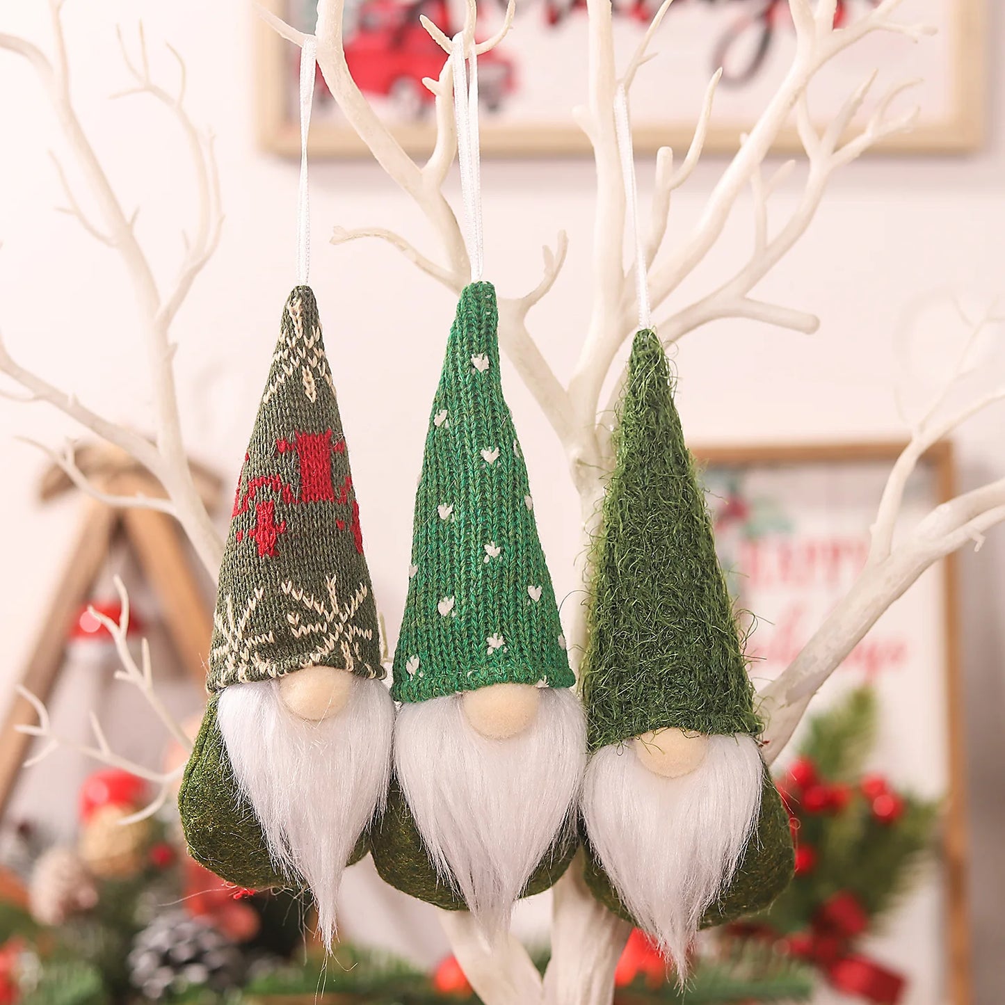 Set kersthangers – 3 schattige kerstgnomen met gebreide muts, 17 cm