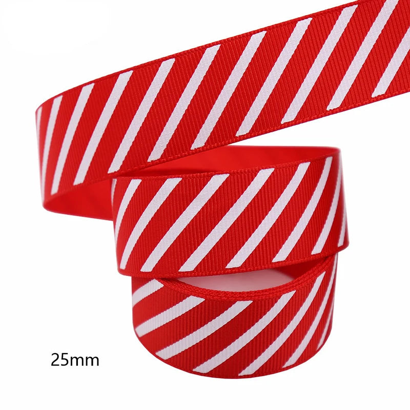 Kerst cadeauverpakking diagonaal gestreept lint voor feestelijke decoratie