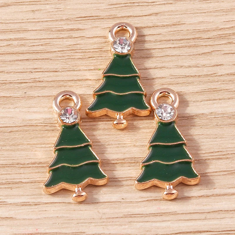 Kerst hanger/bedel voor ketting of armband – Mix van 10 modieuze emaille kerstboom bedels