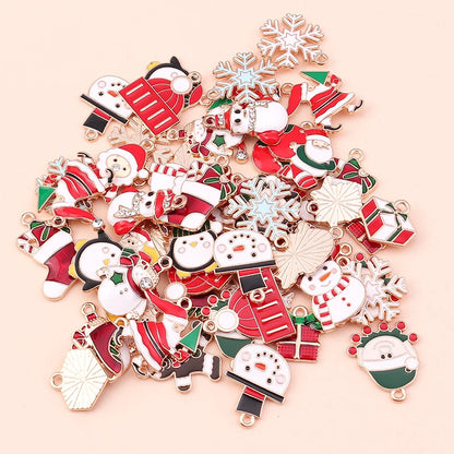 Kerst hangers mix sneeuwpop, Kerstman en meer emaille bedels voor sieraden - 10 stuks