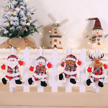 Set kersthangers pluche popjes – kerstman, sneeuwman, rendier en beer