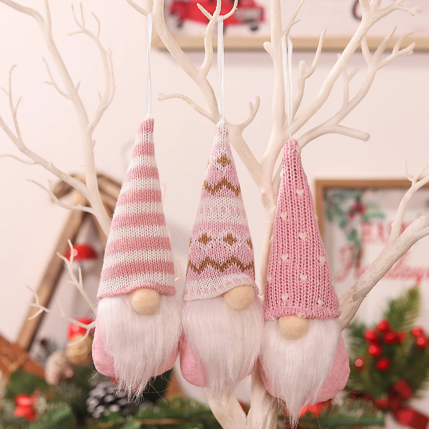 Set kersthangers – 3 schattige kerstgnomen met gebreide muts, 17 cm