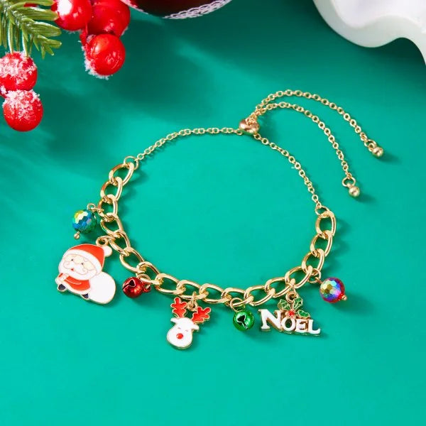 Kerst armband met kerstman sneeuwpop ster en kerstboom hanger