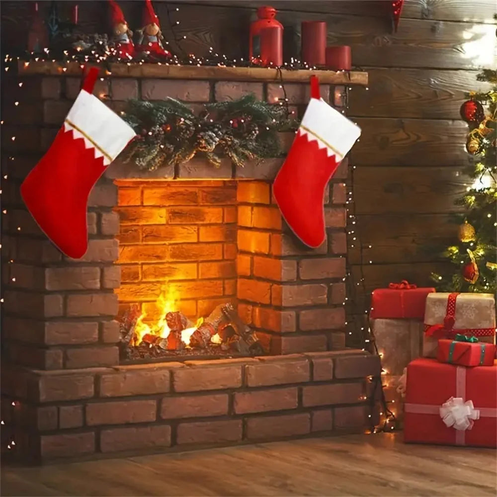 Kerst sok (decoratief) rood vilt met gouden rand – feestelijke haarddecoratie - 10-20 stuks