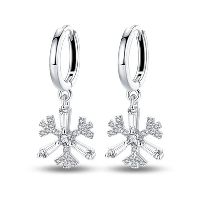 Kerst oorbellen 925 zilver sneeuwvlok met fonkelende zirkonia