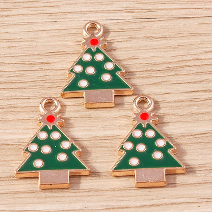Kerst hanger/bedel voor ketting of armband – Mix van 10 modieuze emaille kerstboom bedels