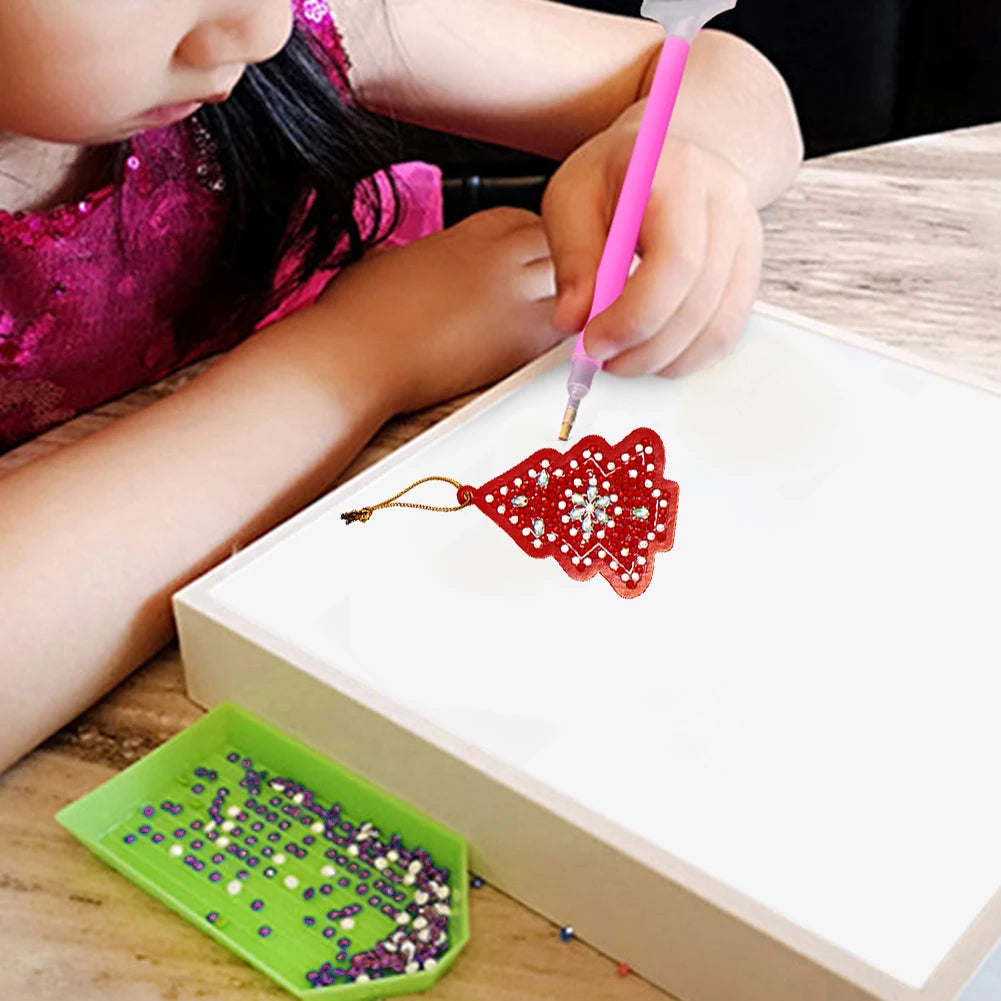 Diamond Painting Kerst Hangers – 10x DIY Kerstboom Ornamenten met Speciale Steentjes | Unieke Kerstdecoratie en Cadeau Idee