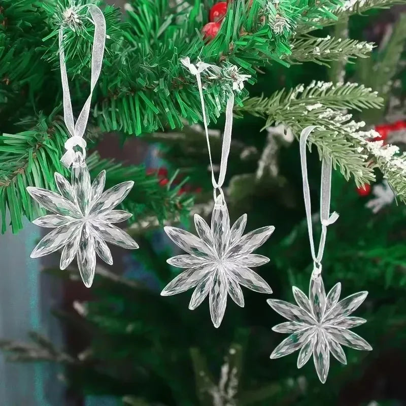 Set kersthangers kristallen sneeuwvlokken en ijspegels – transparante decoratie