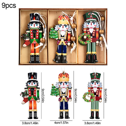 Kerstboom ornament houten gingerbread man en kerstgnomen hangers