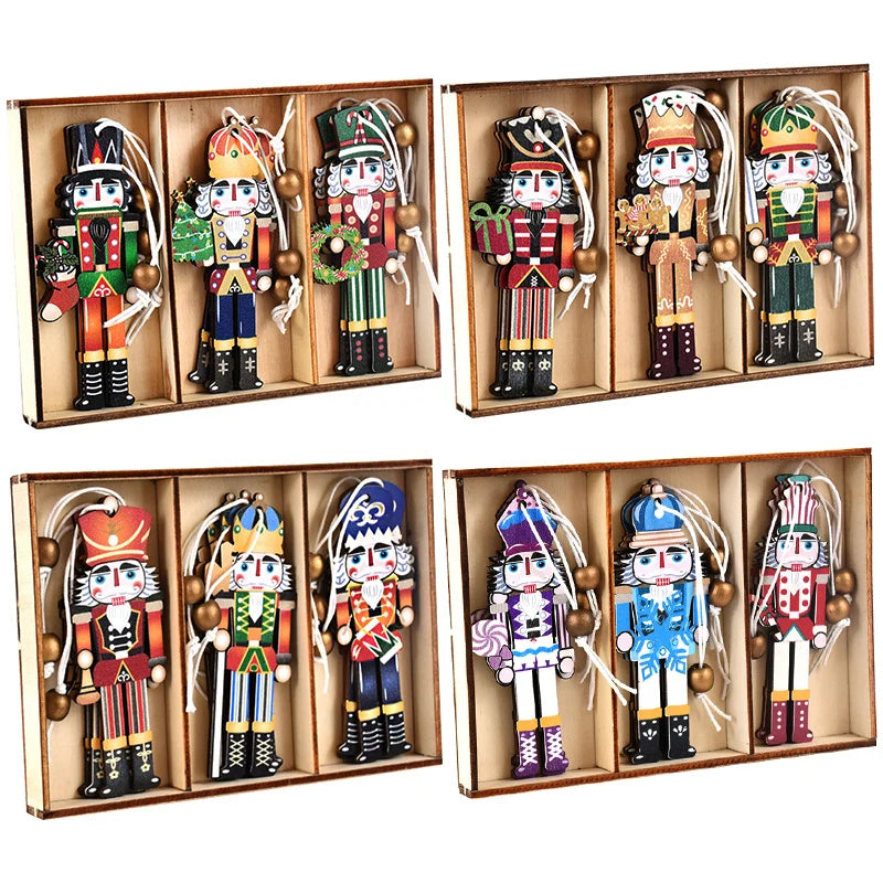 Kerstboom ornament houten gingerbread man en kerstgnomen hangers