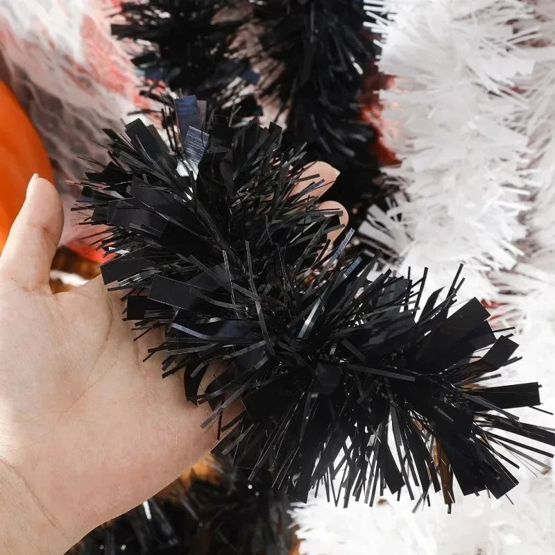 Kerst Guirlande Glanzende Tinsel voor Feestelijke Decoratie - Zwart of Wit