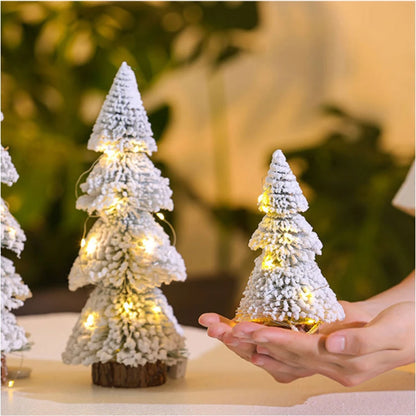 Kerst lamp mini kerstboom met witte dennennaalden voor tafel en raamdecoratie