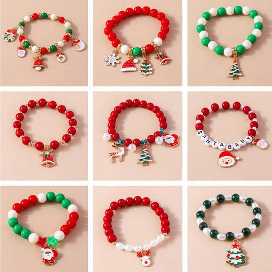 Kerst armband met kralen, rendier en kerstboom bedels voor dames